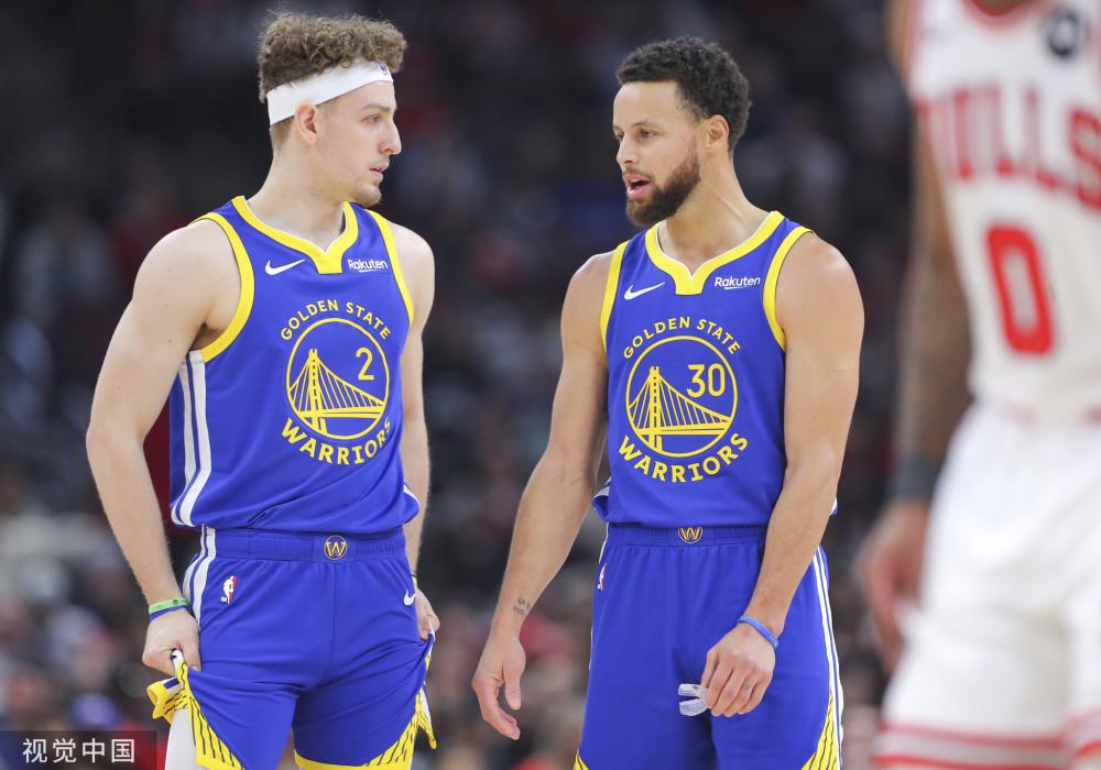 此对足球运 此对足球运